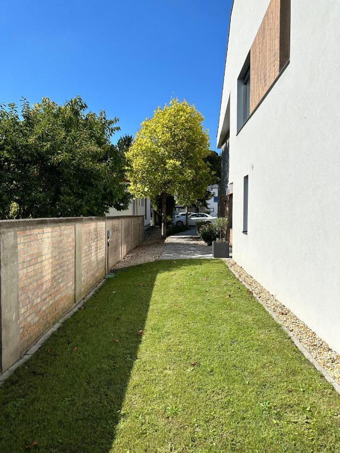 Linden Apartman 106 - Adults Only Mosonmagyaróvár Buitenkant foto